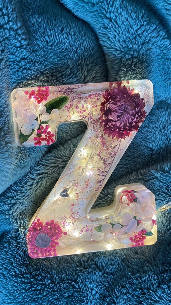 🌸Handmade Floral Resin Home Decor/ Night Light