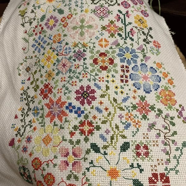 ✨LAST DAY ALERT 49% OFF🌸Bloom a Day Cross Stitch Set