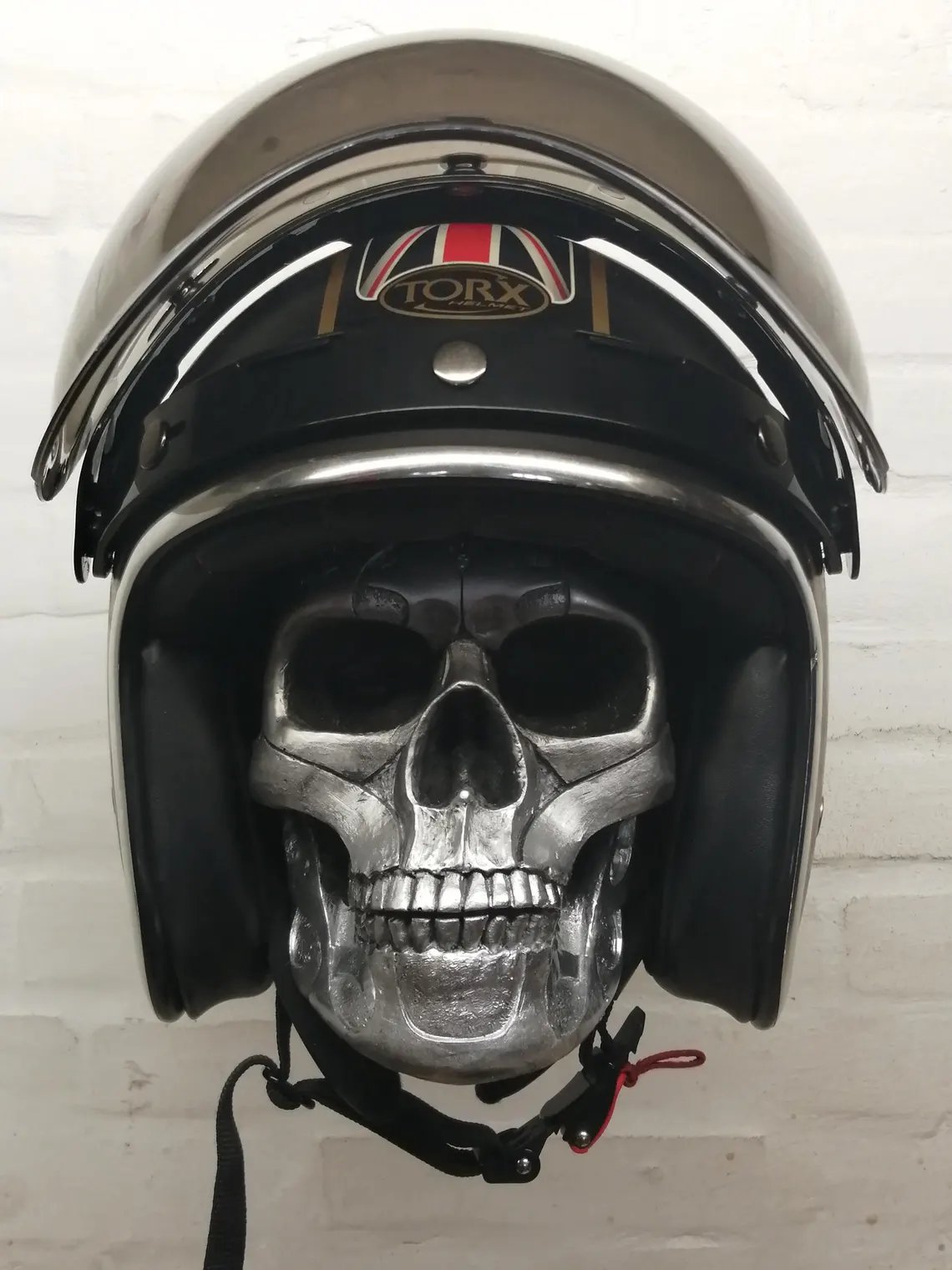 🏴‍☠️Motorcycle helmet and jacket skull holder