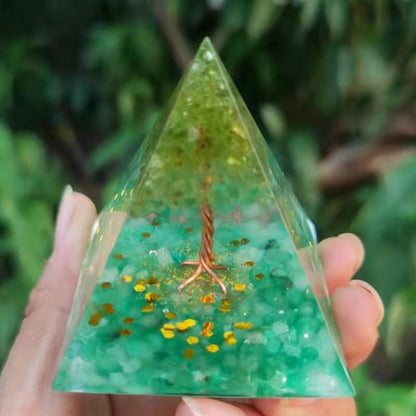 🔮Enigmatic Natural Crystal Pyramid Ornament