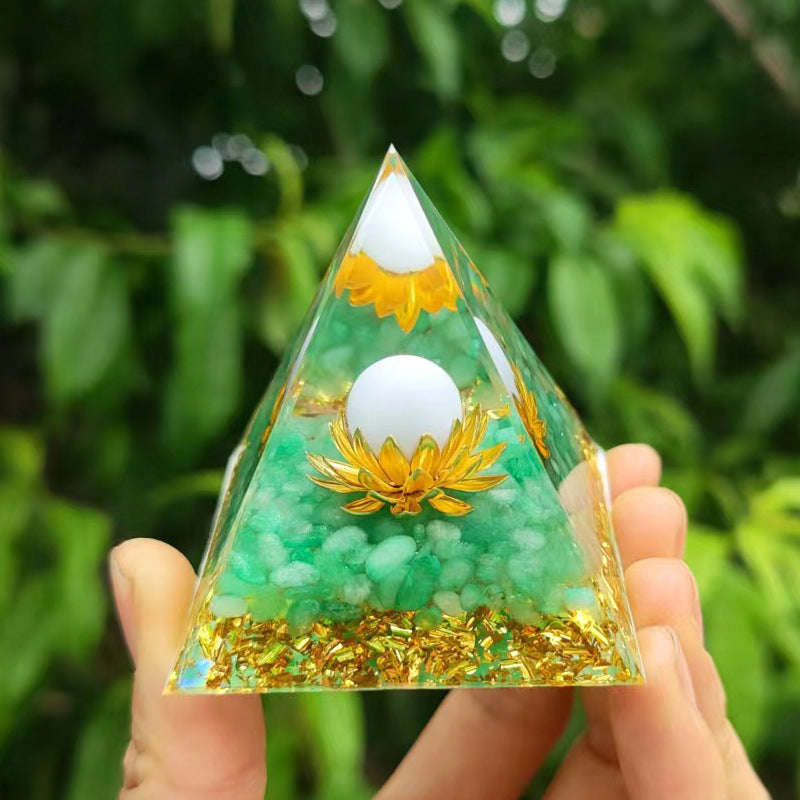 🔮Enigmatic Natural Crystal Pyramid Ornament
