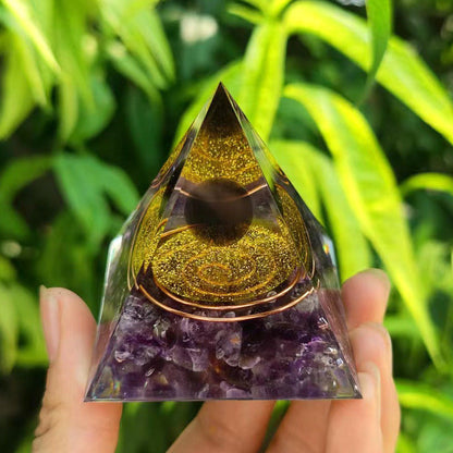 🔮Enigmatic Natural Crystal Pyramid Ornament
