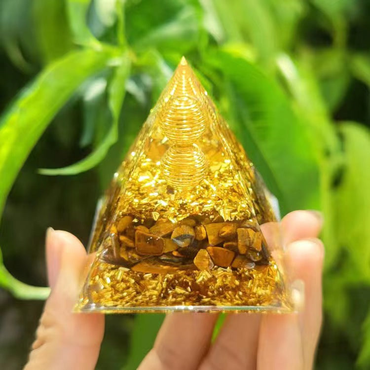 🔮Enigmatic Natural Crystal Pyramid Ornament