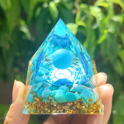 🔮Enigmatic Natural Crystal Pyramid Ornament