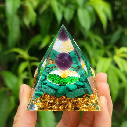 🔮Enigmatic Natural Crystal Pyramid Ornament