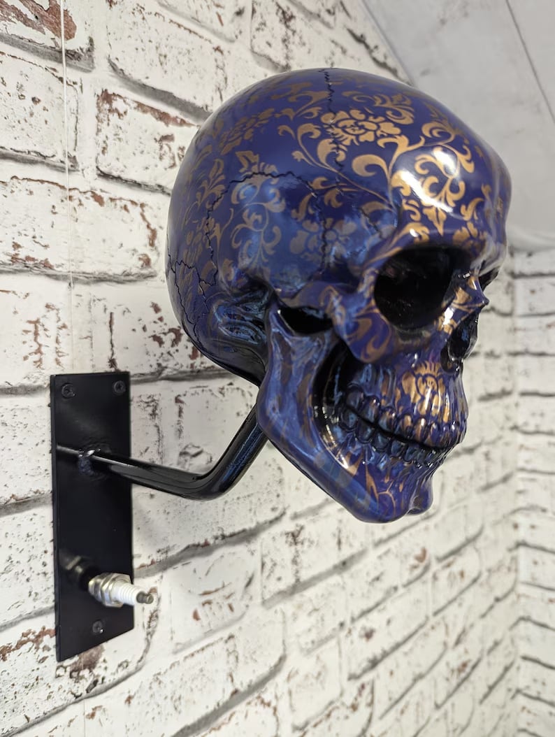 🏴‍☠️Motorcycle helmet and jacket skull holder