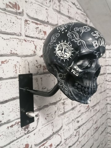 🏴‍☠️Motorcycle helmet and jacket skull holder